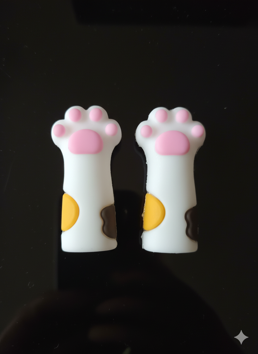 bouchons d'aiguilles patte de chat tricolore (calico) – protège pointes en silicone blanc et rose