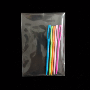 5 Aiguilles à Laine Plastique (couleurs aléatoire)