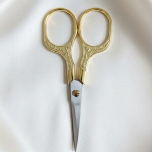 ciseaux de broderie vintage "Élégance dorée" – anneaux ornés