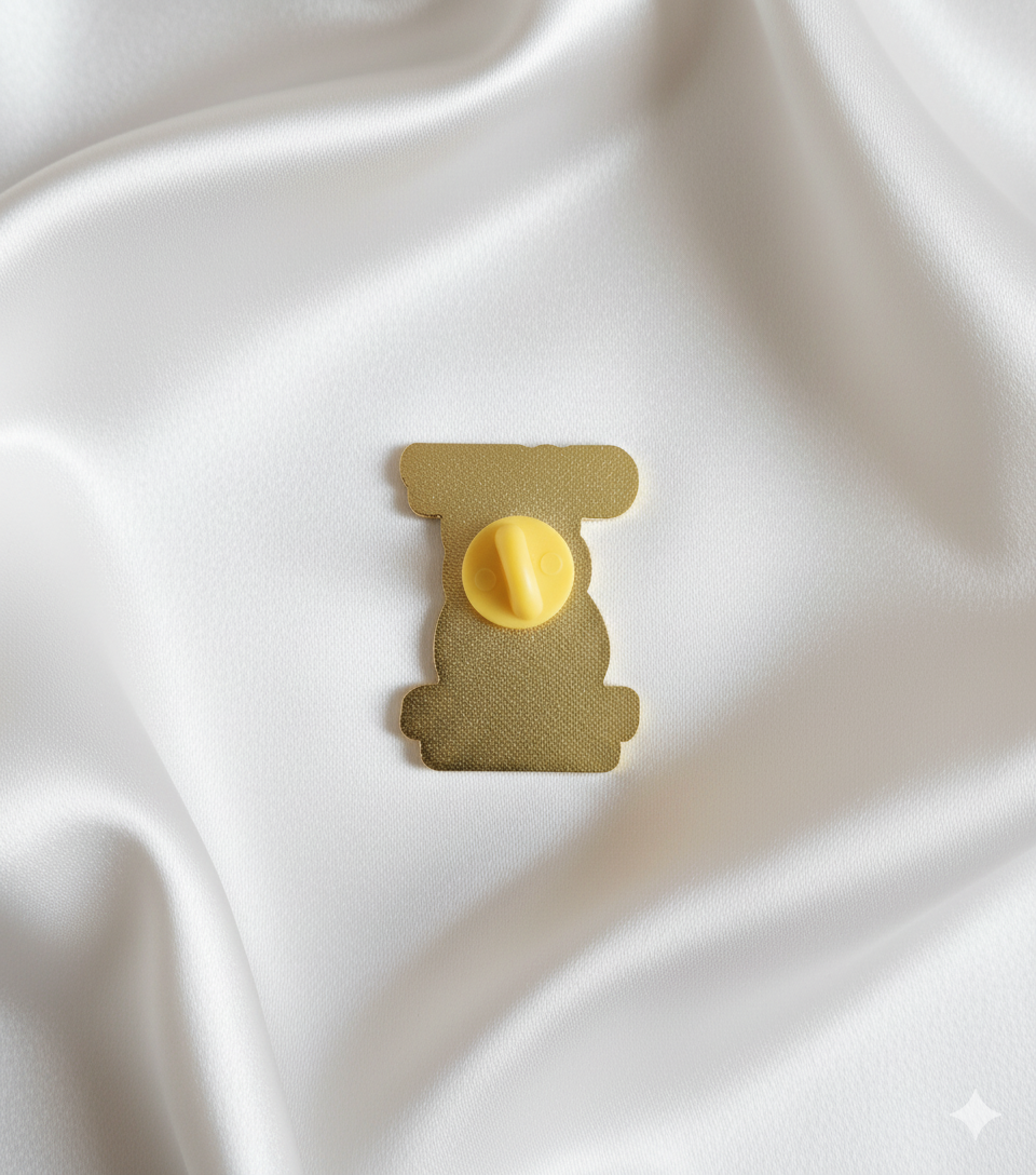 pin's Émaillé "chat & crochet" – l'humour du diy